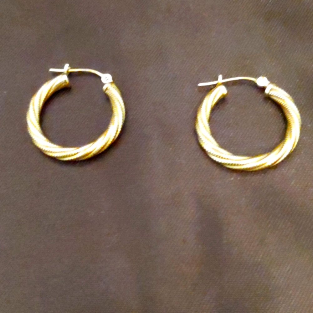14 karat gold earrings